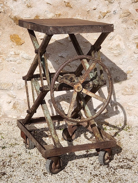 Image 1 of old industrial lifting table, industrial lifting table, machine tool furniture, jack