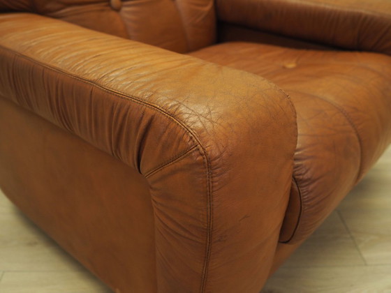 Image 1 of Bruine fauteuil, Italiaans ontwerp, jaren 1970, productie: Italië