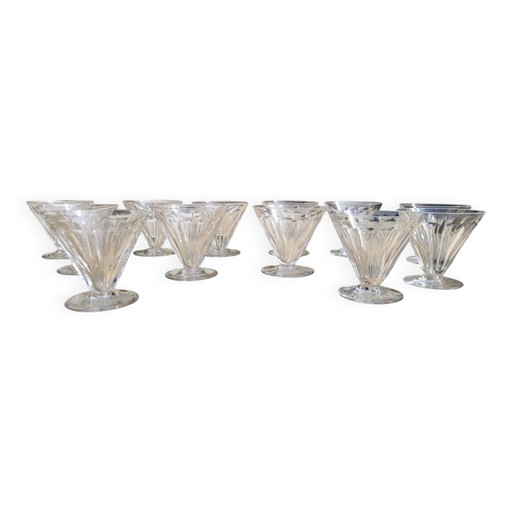 Baccarat - 12 kristallen wijnglazen model REX uit circa 1920/30 Art Deco