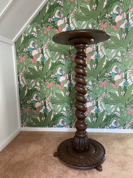 Bijzettafel - Antieke houten plantenzuil met mooie gedraaide voet