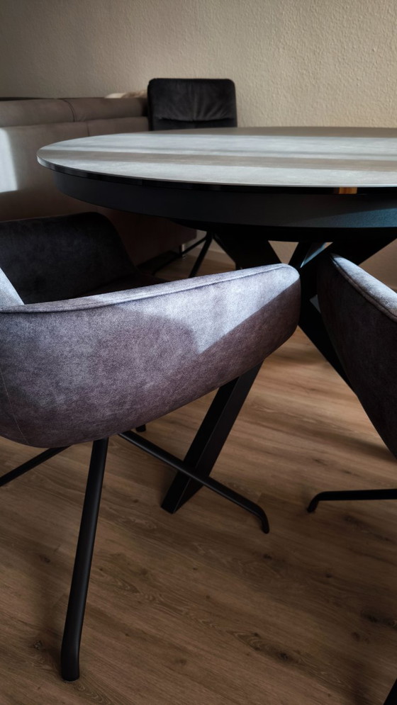 Image 1 of Winnipeg dining table + 4 × Venjakob armchairs “Fiona” – as new