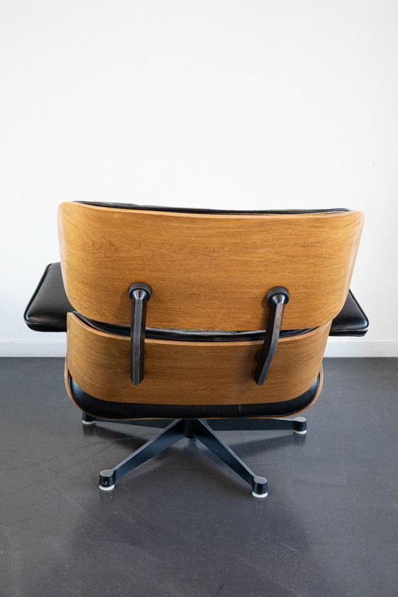 Image 1 of Eames Lounge Chair met bijpassende Ottoman (set)