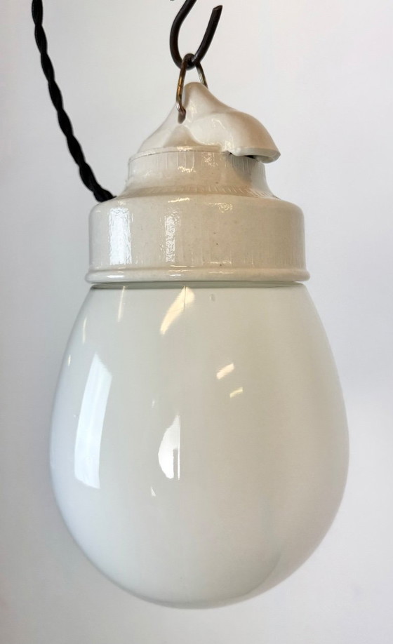 Image 1 of Vintage witte porseleinen hanglamp, jaren 70