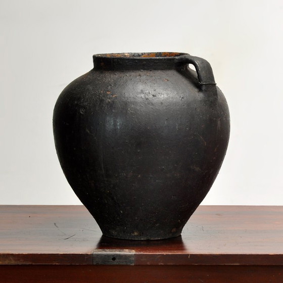 Image 1 of Pot en faïence ancienne de Moldavie, vers 1850