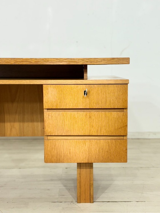 Image 1 of Bellissima scrivania di metà secolo / scrivania da ufficio / tavolo da lavoro vintage / autoportante