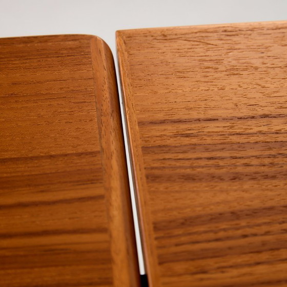 Image 1 of MK9798 Table de salle à manger en teck restaurée