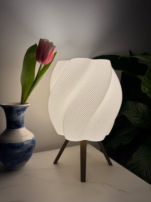 Aurelia Sculptural Lamp