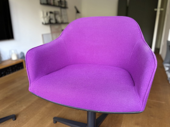 Image 1 of Vitra Softshell Stoel Stoff