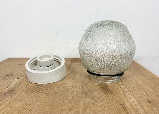 Image 1 of Applique murale vintage en porcelaine blanche, années 1970