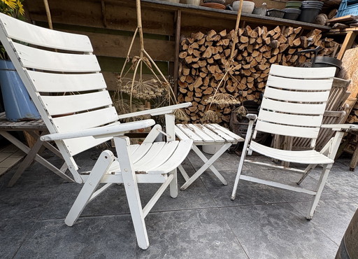 Vintage Herlag wooden garden chairs and table