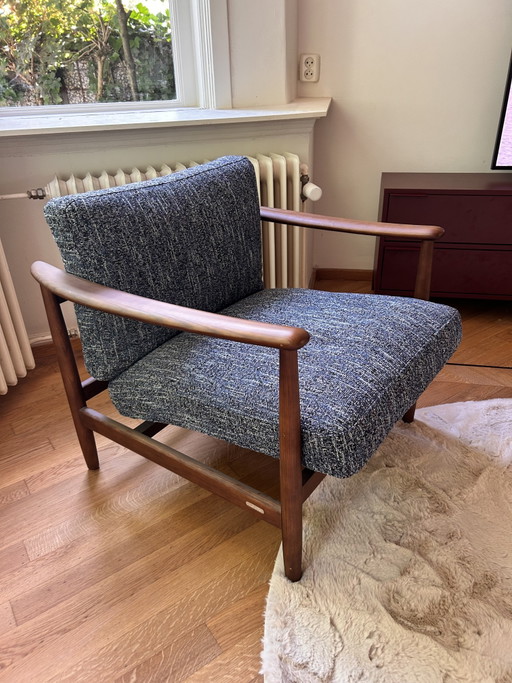 Polsotten Todd Chair