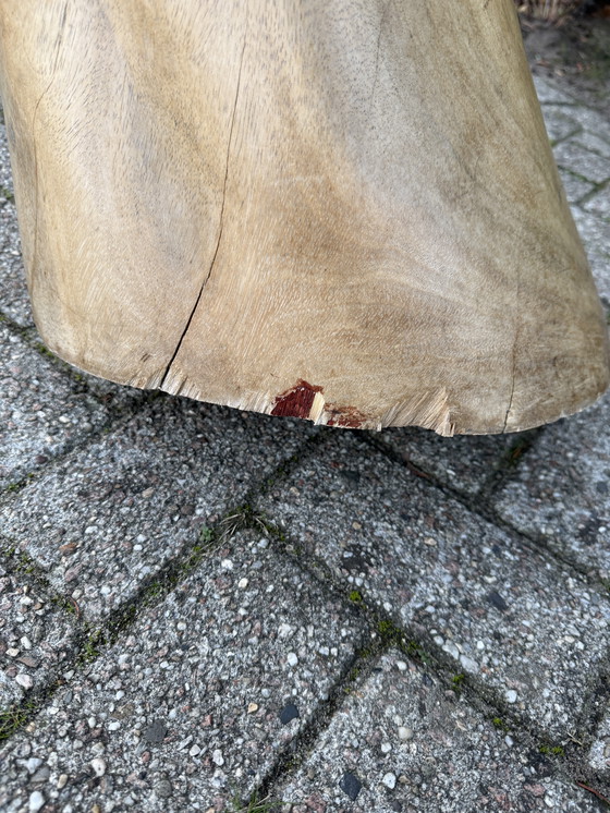 Image 1 of Houten handstoel vintage massief hout sculpturaal