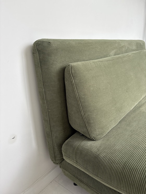 Image 1 of Sofá cama grande Kahlo - Pana verde pálido (Made.com)