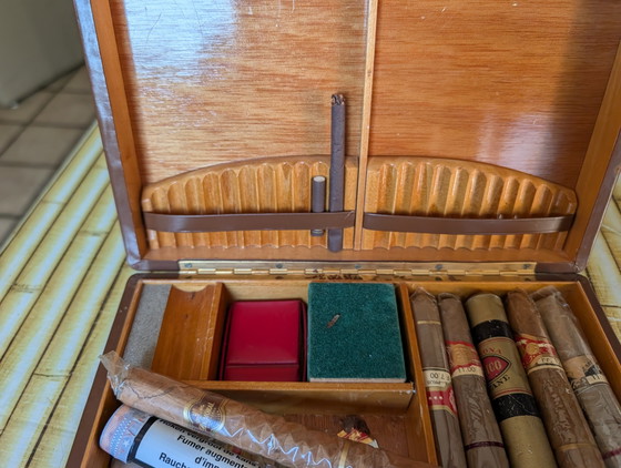 Caja de Puros Antigua – Objetos decorativos, Leather, Wood (photo 7 of 9)