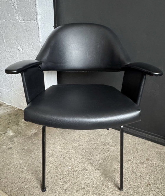 Image 1 of Sillón negro de los años 50