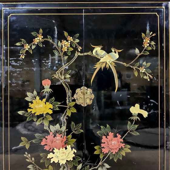 Image 1 of Vintage Chinese zwarte lakkast vogels en bloemen bohemian /bohemian kast (tv kast) oosterse kast 