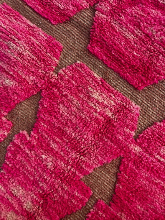 Image 1 of Pink Moroccan Mrirt Wool Rug 160x200 cm – Handwoven Berber Carpet