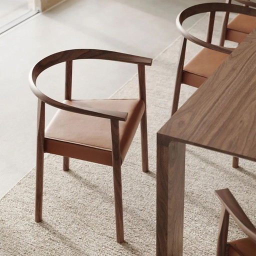 4 TOKYO / BENSEN Chairs