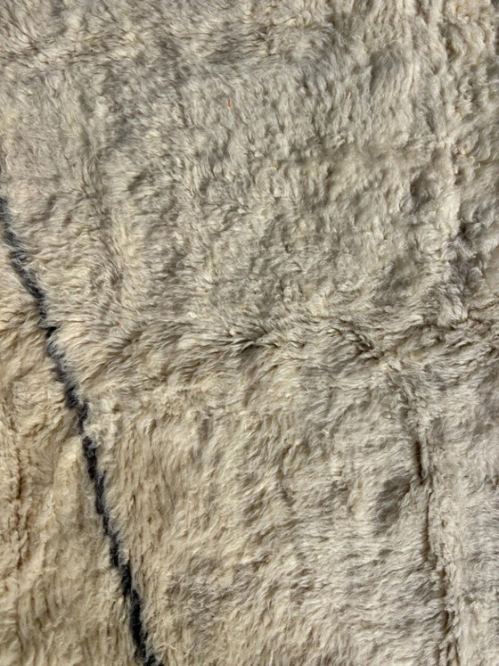 Image 1 of Mrirt Marokkanischer Wollteppich 200 x 300 cm – Handgeknüpfter, dicker Berberteppich aus Wolle, gewebt von Frauen