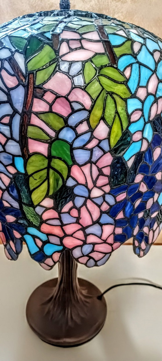 Image 1 of Lampada a glicine in stile Tiffany