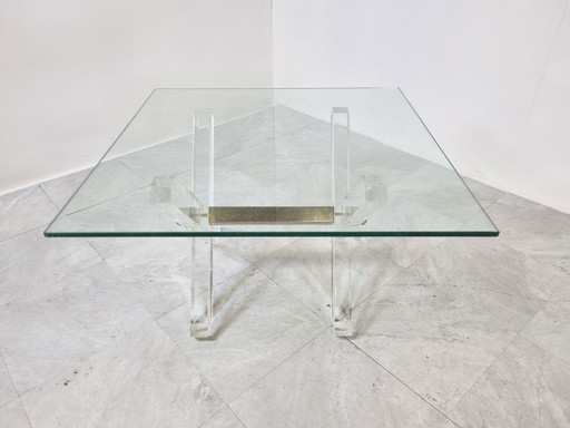 Table basse en laiton et lucite, 1970