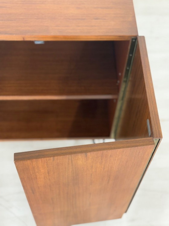 Image 1 of Cómoda de mediados de siglo Armario de salón Armario