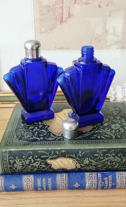 Juego de 3 frascos de perfume de cristal azul cobalto estilo Art Déco vintage – decoratieve objecten, Glass (photo 2 of 10)