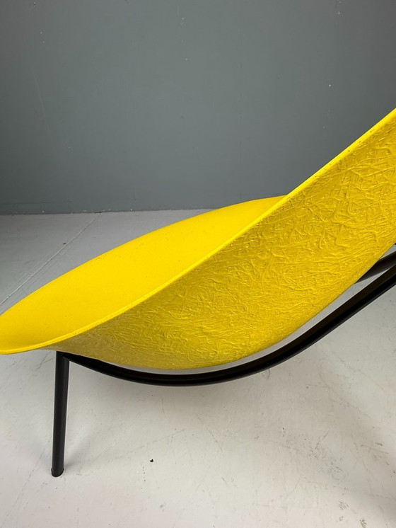 Image 1 of Fauteuil lounge trépied en fibre de verre jaune Ed Merat, France, 1956
