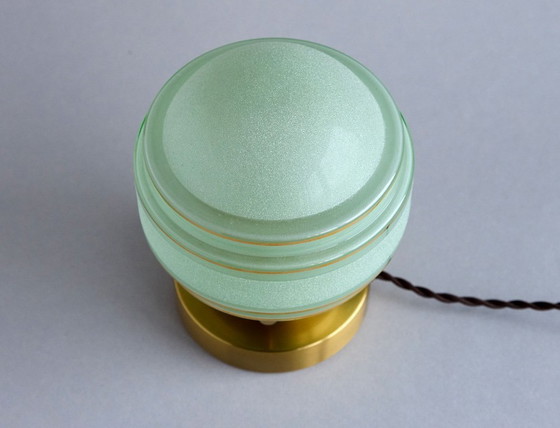 Image 1 of Lampada da tavolo in vetro satinato verde e oro