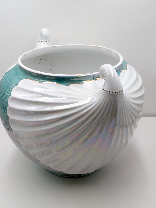 Image 1 of Laveno, Christopher DRESSER (1834-1904) - Vaas - Keramiek