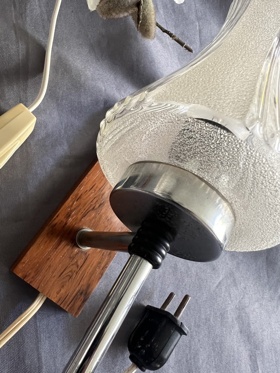 Image 1 of Lampada da parete in stile scandinavo con paralume in vetro semisabbiato