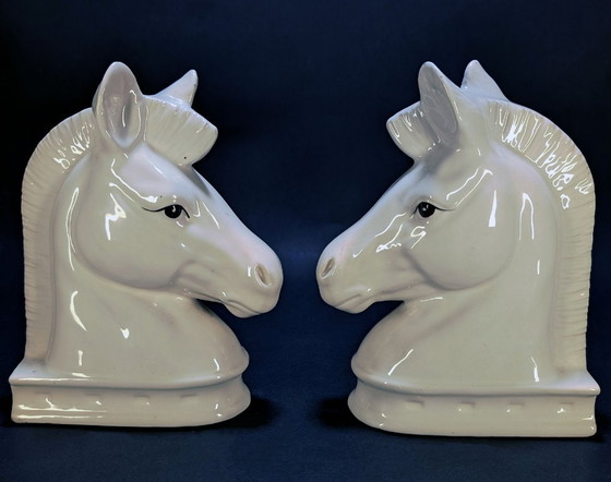 Fermalibri vintage in ceramica bianca a forma di cavallo – Oggetti decorativi (photo 5 of 6)