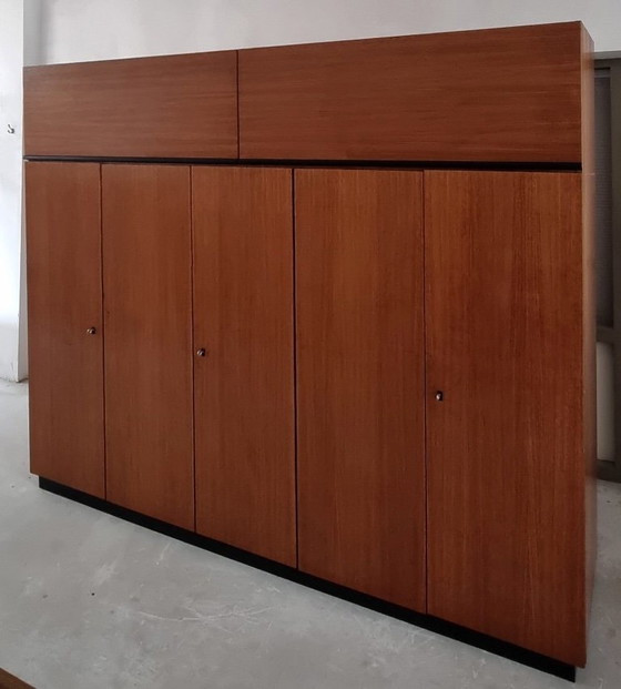 Mid Century Kleiderschrank – Kleiderschränke, Wood (photo 3 of 30)