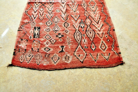 Image 1 of Abstract Red Moroccan Vintage Boujaad Rug – 290 x 166 cm