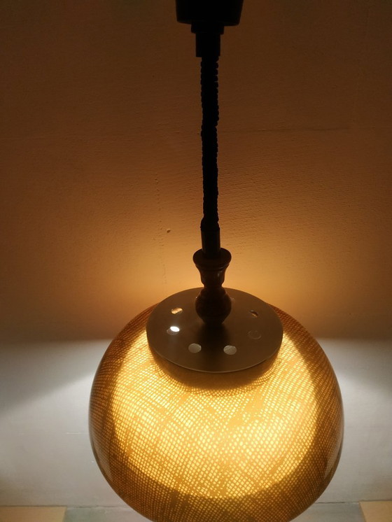 Image 1 of Space age 'honeycomb' 60s-70s design pendant lamp gold brown (height adjustable).