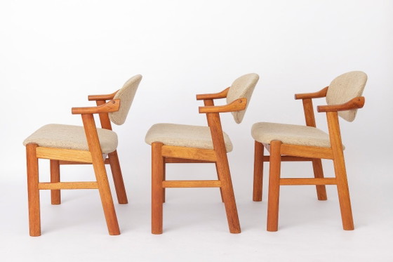 Set di 4 Sedie da pranzo danesi in teak di Schou Andersen Møbelfabrik, Tappezzeria beige originale, anni '70 (photo 3 of 11)