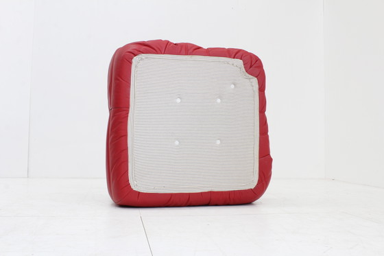 Image 1 of Poltrona angolare Togo in pelle rossa Ligne Roset Michel Ducaroy