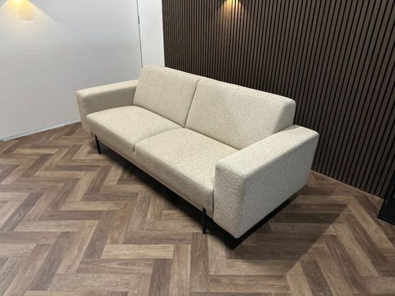 Sofá de muestra color beige en perfecto estado, 226x90 cm. – Sitdesign, Sofás de 2 plazas, Textile (photo 7 of 11)