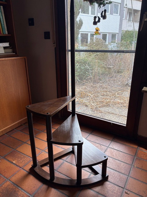 Houten boekenkast – boekenplank / ladderplank / decoratieve trap