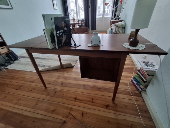 Image 1 of Stijlvol bureau van Arne Vodder