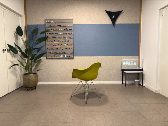 Vitra | Eames | DAR | Giallo senape + cromo | 2 pezzi – Sedie da pranzo, Metallo, Plastica (photo 4 of 10)
