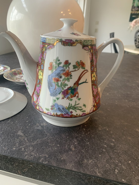 Image 1 of Teapot with 6 plates