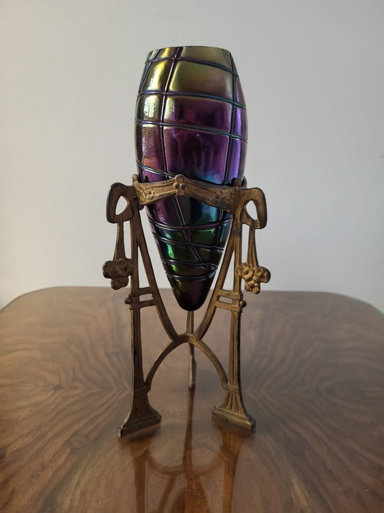 Jarrón de cristal iridiscente Loetz en latón, estilo Art Nouveau, Bohemia, ca. 1900. – Jarrones, Glass (photo 7 of 10)