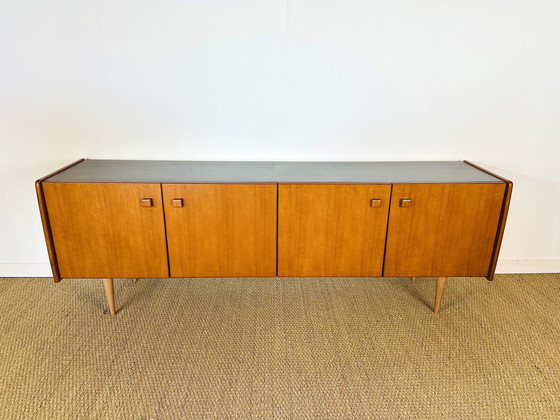 Image 1 of Scandinavisch dressoir van teakhout, 1960