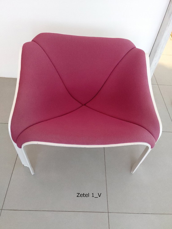 Image 1 of Two original ARTIFORT F300 chairs, designed by Pierre Paulin