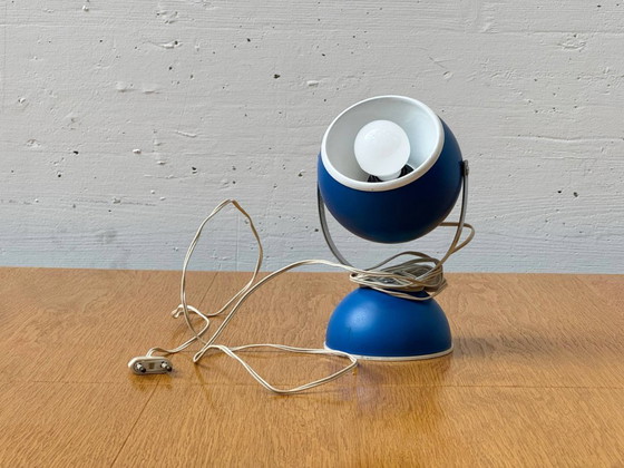 Image 1 of Lampada da tavolo a forma di occhio, dal design futuristico, anni '70.