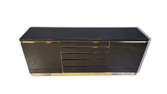 Image 1 of Dressoir van messing en lak, ontworpen door Jean Claude Mahey, jaren 70.