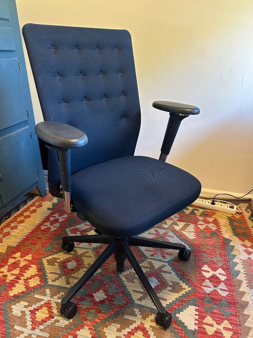 1x Vitra ID sierstrip donkerblauw