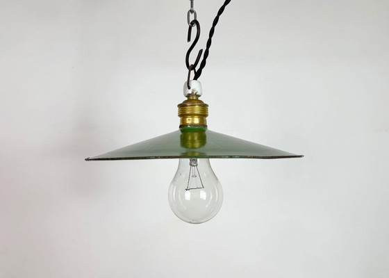 Image 1 of Industriële groene emaille lamp, jaren 30
