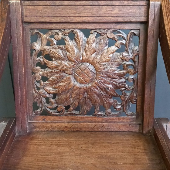 Image 1 of Antieke Glastonbury Priesterstoel